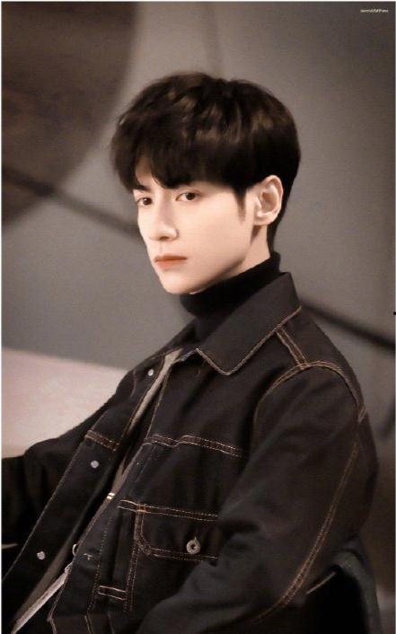 罗云熙吃瓜娱乐,揭秘娱乐圈幕后故事